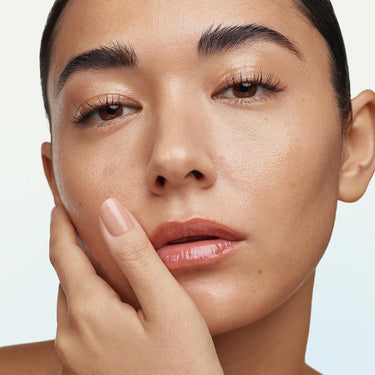 How To Layer Sunscreen and Makeup