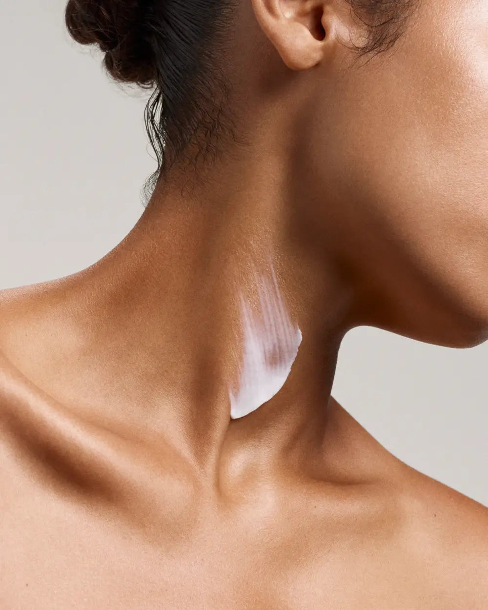 The SCULPT Neck + Décolleté Concentrate